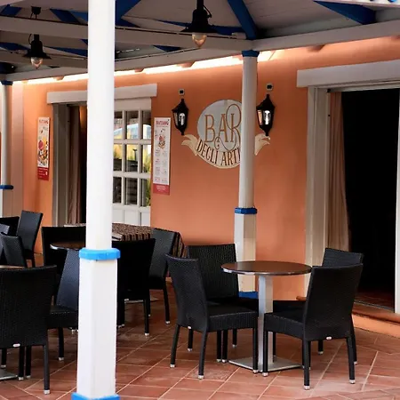 Hotiday Village Отель 4*