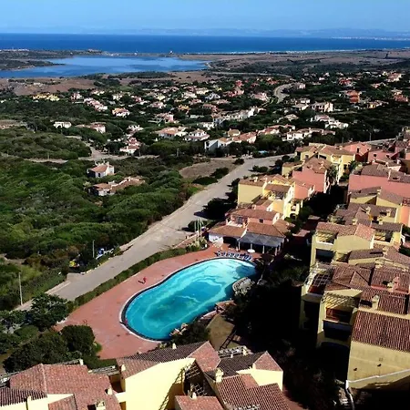 Отель Hotiday Village Стинтино