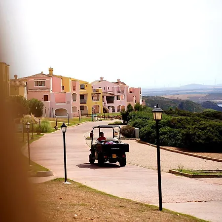 Hotiday Village 4*
