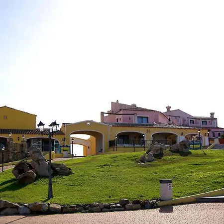 Hotiday Village 4* Стинтино