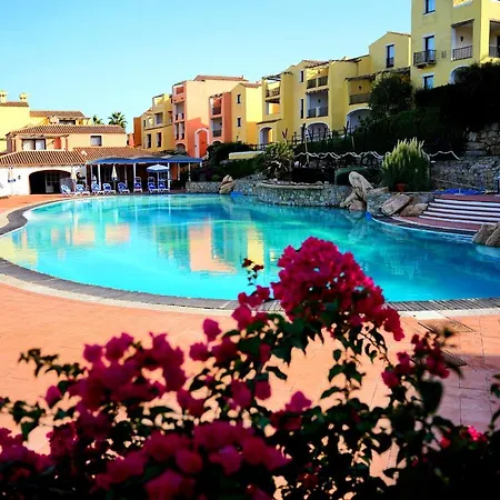 Hotel Hotiday Village 4*