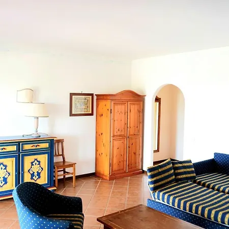Hotiday Village Hotel